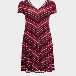 NWT TORRID striped swing trapeze dress 0X TORRID burgundy pink stripes SOFT